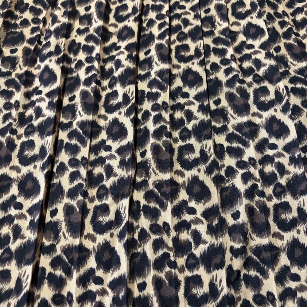 Leopard Print Women's Skirt - Picture 6 of 8